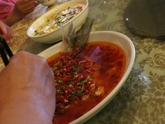 -鸿一饭店(隐秀路店)