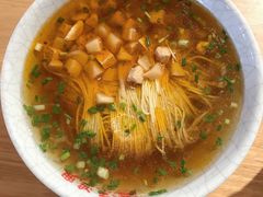 -朱鸿兴面馆(镇湖店)