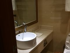-维也纳酒店(广州南站汉溪长隆地铁站万博地铁站店)