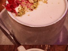 Rose&nbsp;tea&nbsp;latte-FLOVIE FLORIST CAFE