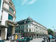 -乐蓬马歇百货公司(Rive Gauche)