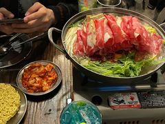 部队锅-MI WU FACTORY米屋美食工厂餐厅(绿地店)