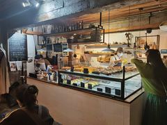 面包甜点陈列柜-仙峰天然面包(迎宾路店)