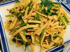 -八两八金·莱芜特色炒鸡(市南漳浦路店)