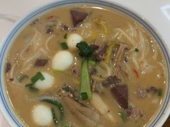 -邱芳粉店(迎宾大道旗舰店)