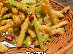 -黄泥岗·地道湖北菜(奥特莱斯店)