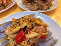 -鹏城人家海鲜酒家·23年老字号(较场尾店)