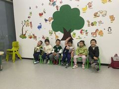 -i2青少儿英语(爱加星悦荟店)