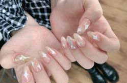 -EAST日式美甲美睫沙龙