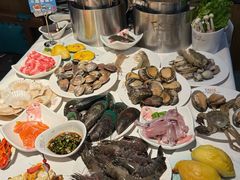 -领鲜活海鲜榴莲自助火锅(东门店)