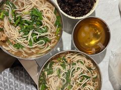 -正宗杨记普洱酸醋米线(总店)