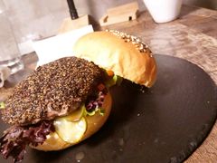 -HIGH FIVE哈福手工汉堡(桂林路店)