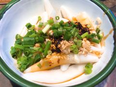 -沪小二炭火蛙锅(淮海中路美食不夜城店)
