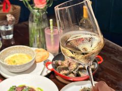 -Brut Eatery Wine Bar & Restaurant (建国东路店)