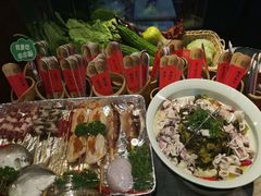 -湘西小馆(滨河路店)