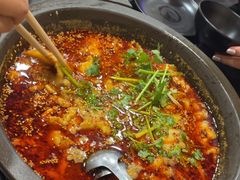 -灶知轩湘西石锅鱼(万佳广场店)