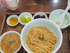 -蟹上黄·蟹黄面·江南糖水(人民广场店)
