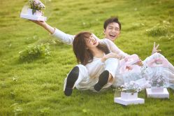 -易摄影婚纱摄影工作室