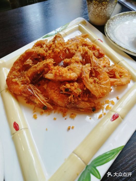 南方以南创意餐厅避风塘大虾图片 - 第1张