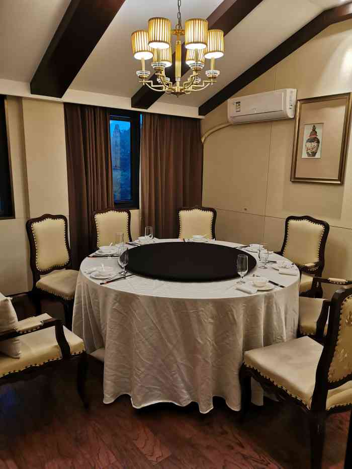 雅轩餐厅-"[薄荷]环境:非常棒,大厅里靠窗户的位置."-大众点评移动版