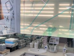 -上海大学附属上海和平眼科医院