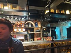 -麦凯伦烧烤·精酿超级工厂店(金桥总店)