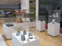 -杭州中沃沃尔沃4S店(滨江区店)