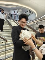 点击看大图 -Doris一站式游轮婚礼船东直营店(外滩店)