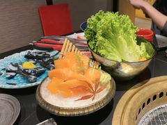 -山川小町·极番烧肉(新地假日广场店)