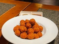 金牌干炸丸子-真地道京味府·鲜橙烤鸭·北京菜(朝外大街东大桥店)