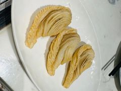 蟹粉眉毛酥-绿波廊(豫园店)