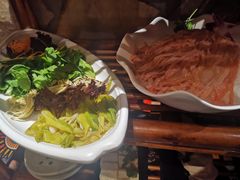 -老牌坊云南鱼豆花火锅(爱建店)