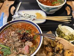 -云阿蛮云南生烫牛肉米线(奉贤路店)