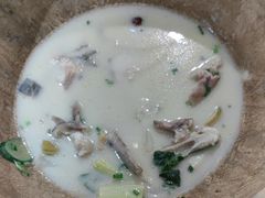 -云中鱼蒸汽石锅鱼(川沙百联店)