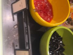 -广州万富希尔顿酒店·感趣自助餐厅·金秋蟹宴生蚝海鲜刺身
