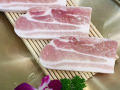 -臻牛烤肉