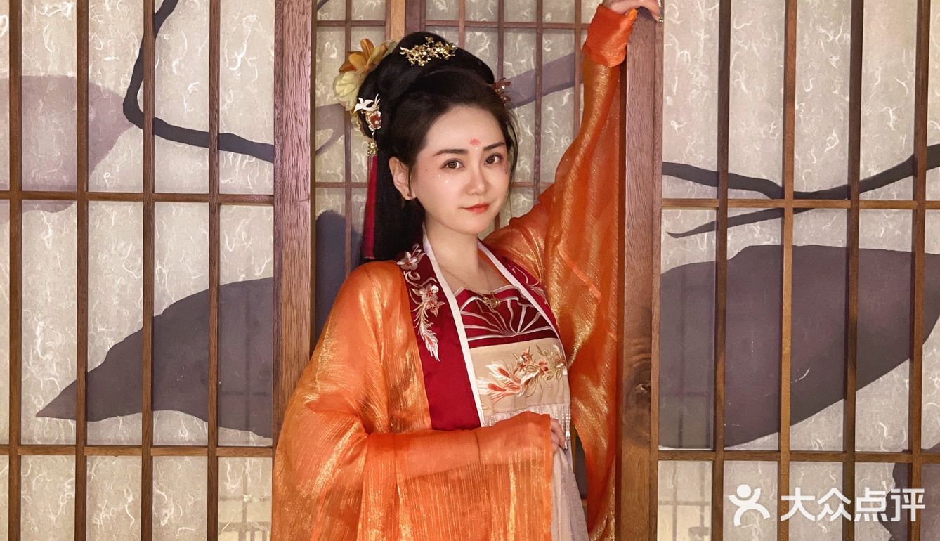吃个饭，我去了趟明、唐、宋、汉四朝……