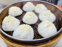 招牌鲜肉小笼-曼曼汤包(建国西路店)