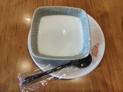 精美双皮奶-粤仔湾砂锅粥(广益哥伦布店)