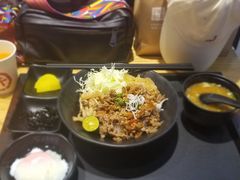 招牌炙烧肥牛丼-町门烤肉拌饭专门店(新天地店)