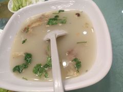 -六和聚传统烤鸭.天津菜(和平店)