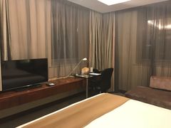 -上海浦东假日酒店
