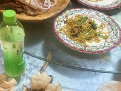 -布尔津河堤夜市