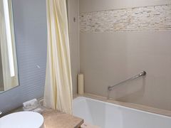 -上海浦东康桥绿地假日酒店