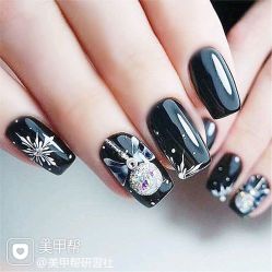 -Pink You美甲洗眉纹绣定制中心