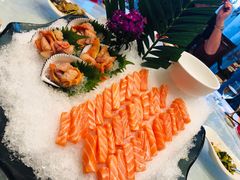 刺身三文鱼拼赤贝-万宝海鲜舫(劳动公园店)