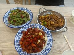 -江城燕子大排档(江汉路步行街店)