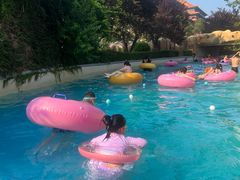 -泉城欧乐堡水上世界