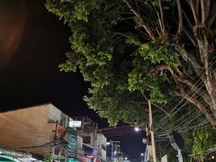 -周日夜市