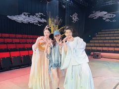 -瑞虹新天地月亮湾